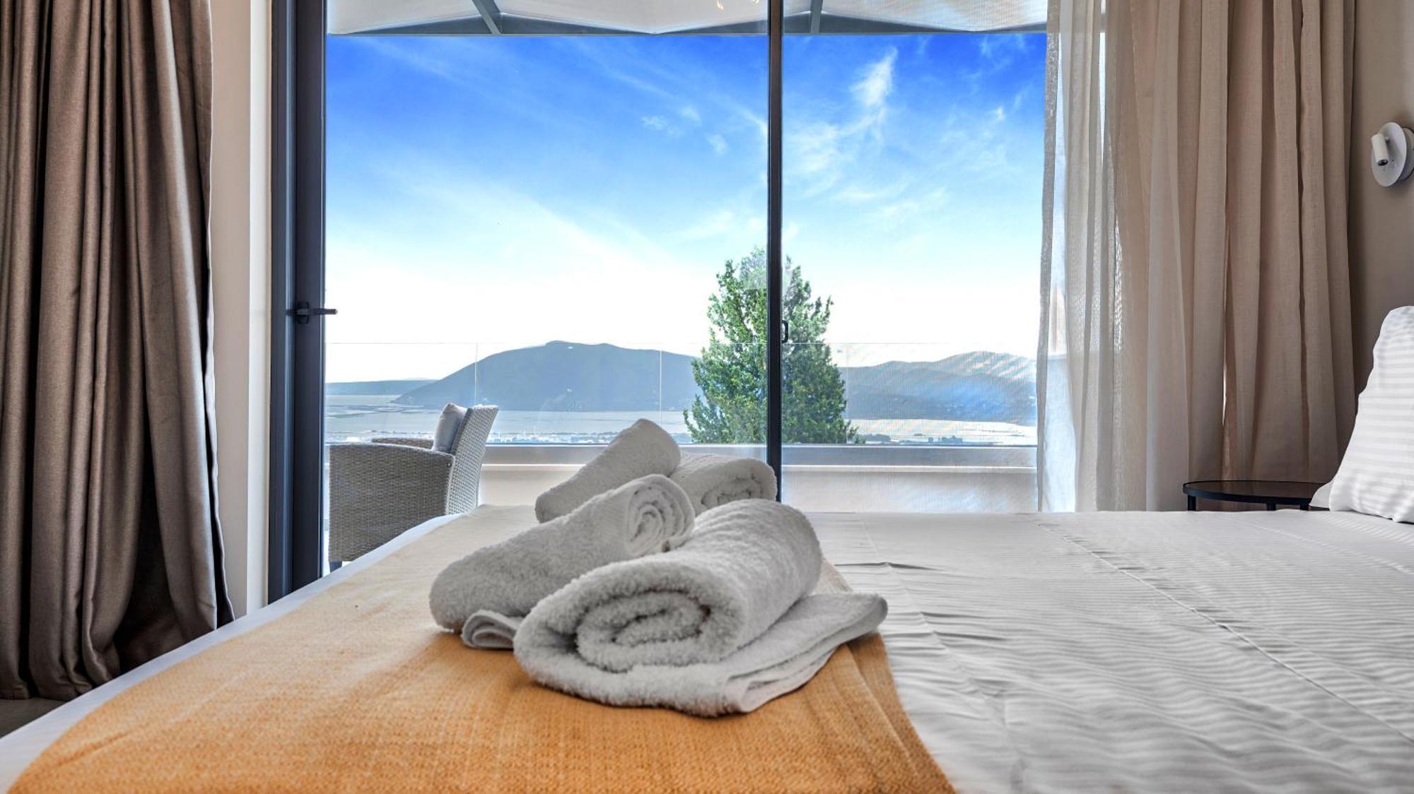Apolpaina Ecstasy Luxury Villas מראה חיצוני תמונה